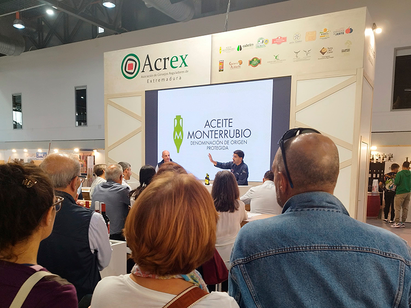La DOP Aceite Monterrubio en la I Feria Agroalimentaria de Badajoz